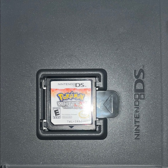 Nintendo White version 2 - Picture 4 of 10